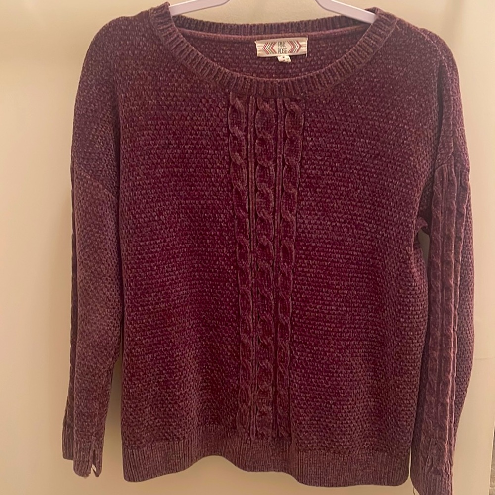 Soft Sweater - Size M